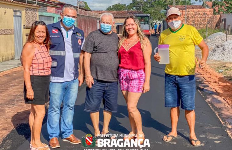 Pavimentação asfáltica na travessa Yochico no bairro Pe. Luiz