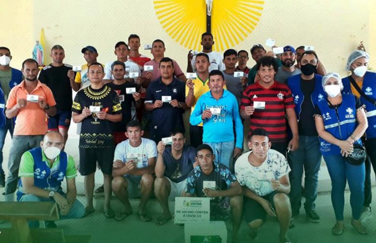 Vacinação para os acolhidos da Fazenda Esperança.