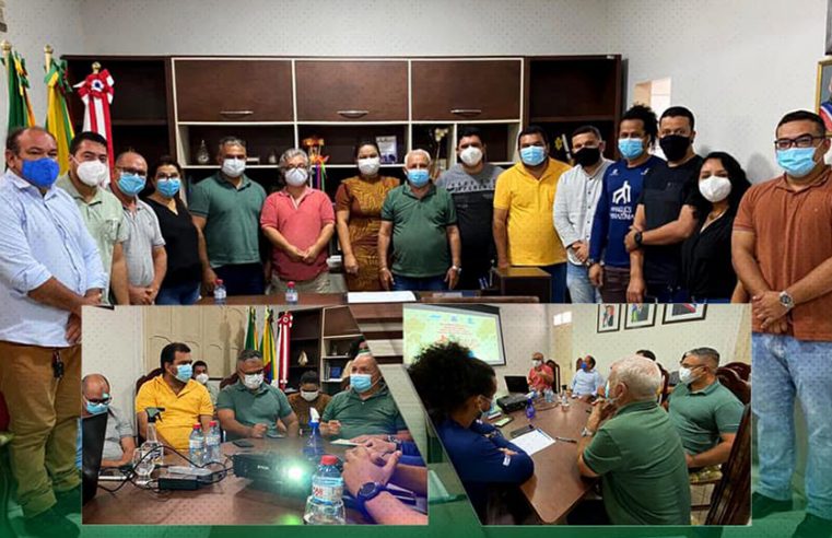 Reunião  com a Associação Sarambuí.
