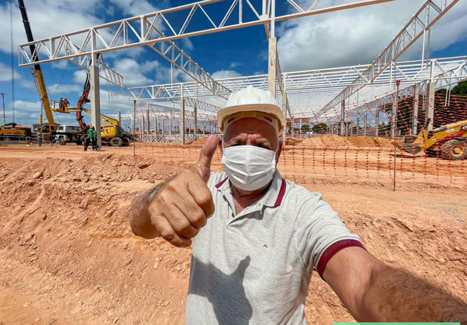 Prefeitura de Bragança realizou visita na obra do Supermercado Mateus.