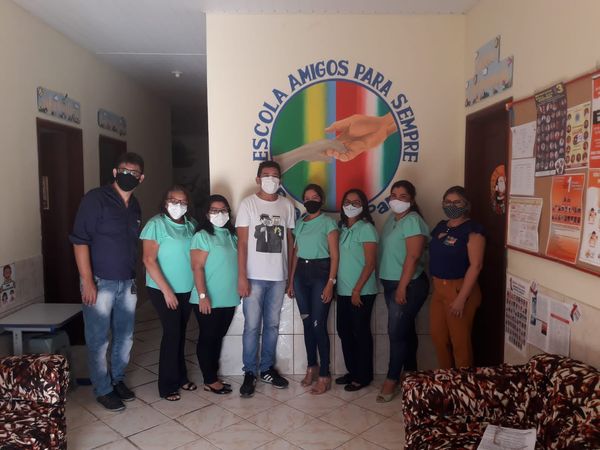 ESCOLA AMIGOS PARA SEMPRE RECEBEU A VISITA DA CIDE/CMEB,