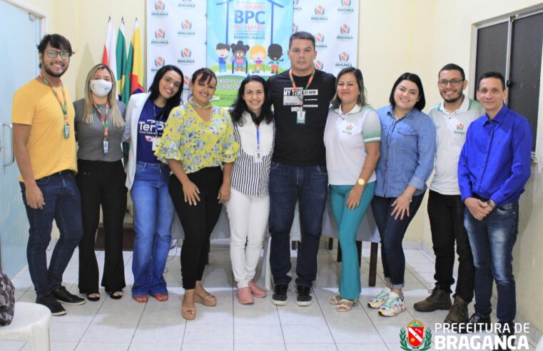 REUNIÃO COM A EQUIPE TÉCNICA DA SEMTRAPS, SOBRE O PROGRAMA BPC NA ESCOLA.