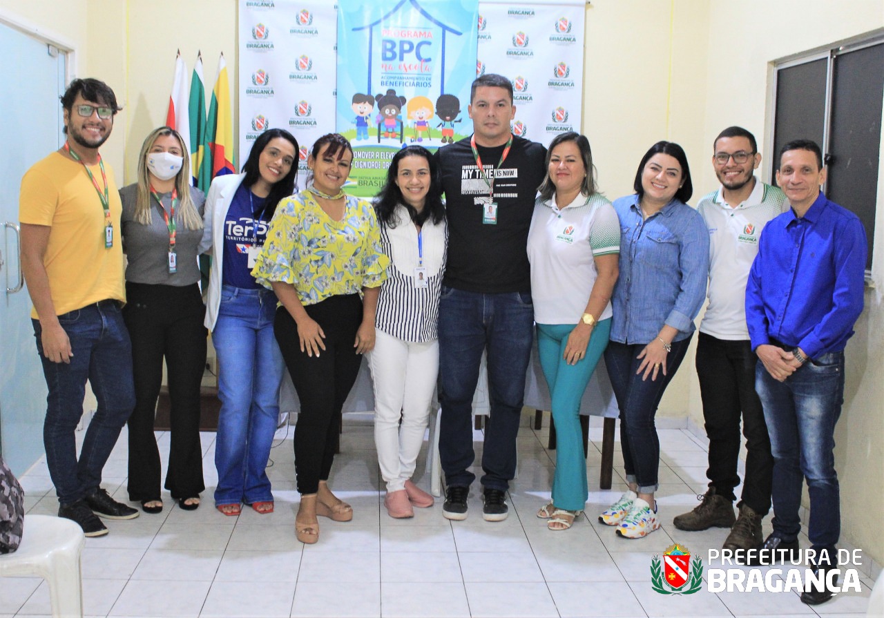 REUNIÃO COM A EQUIPE TÉCNICA DA SEMTRAPS, SOBRE O PROGRAMA BPC NA ESCOLA.