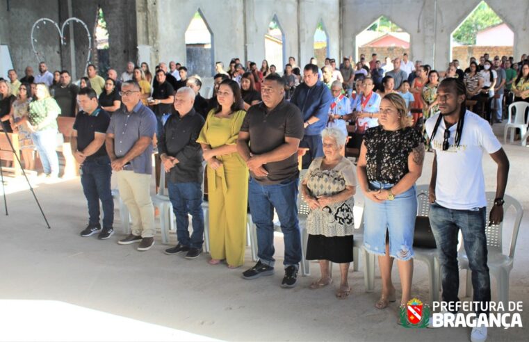 PREFEITO DE BRAGANÇA CELEBRA ANIVERSÁRIO COM MISSA DE AÇÃO DE GRAÇAS.