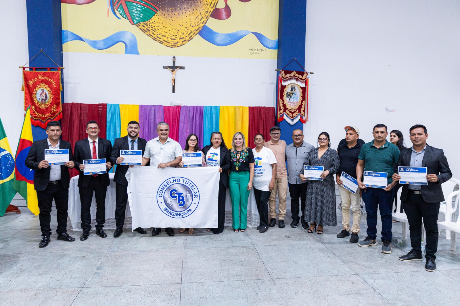 SOLENIDADE DE DIPLOMAÇÃO E POSSE DOS NOVOS CONSELHEIROS TUTELARES TITULARES E SUPLENTES PARA O MANDATO DE 2024/2028