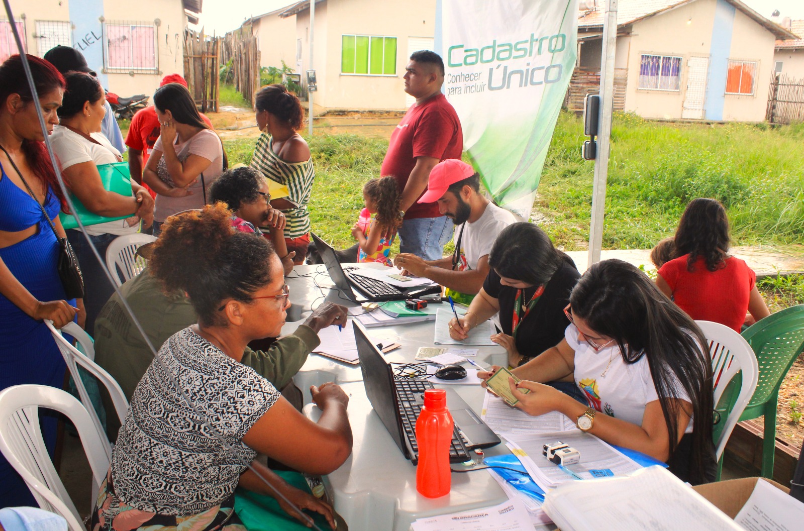AÇÃO DE CIDADANIA NO CONJUNTO RESIDENCIAL DO PROGRAMA “MINHA CASA, MINHA VIDA, ANTÔNIO PEREIRA BARROS” JIQUIRI.